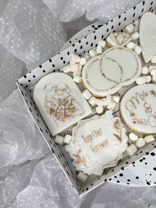 Engagement Biscuit Box