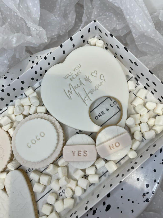 Maid of Honour Proposal Biscuit Box